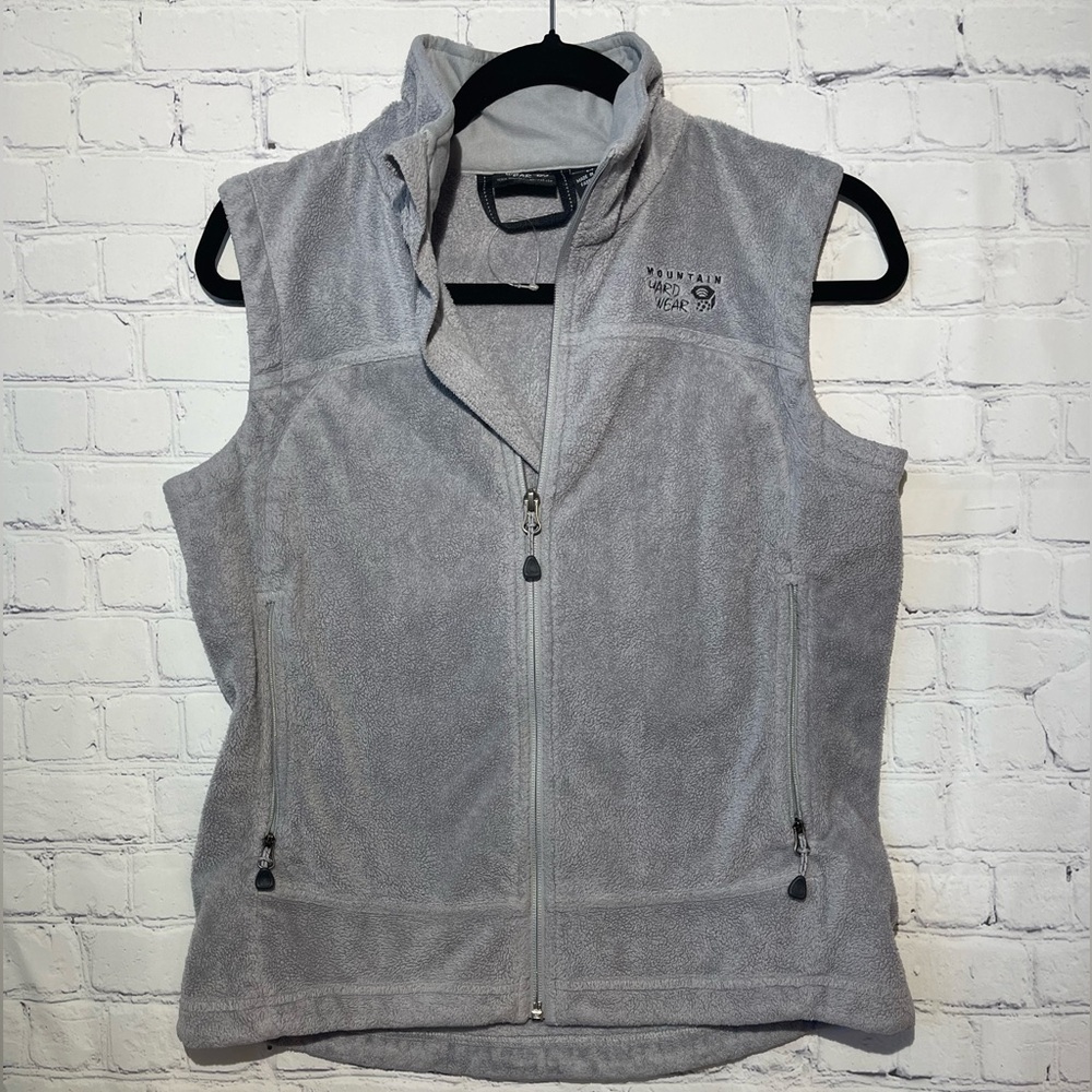 Mountain Hardwear size small gray vest